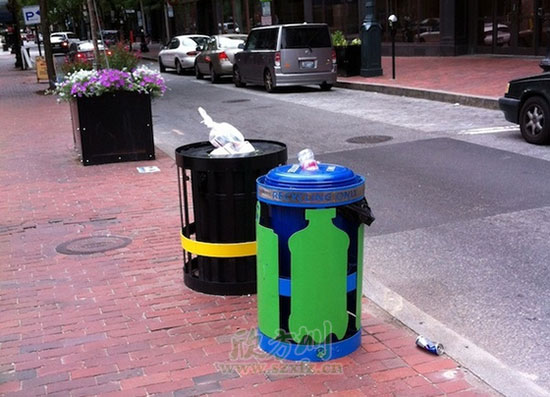 拾金不昧好品德，垃圾桶旁撿萬元巨款如數(shù)歸還