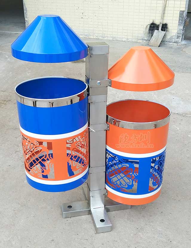 民族風(fēng)情戶(hù)外鋼制分類(lèi)垃圾桶-戶(hù)外垃圾桶定制廠(chǎng)家