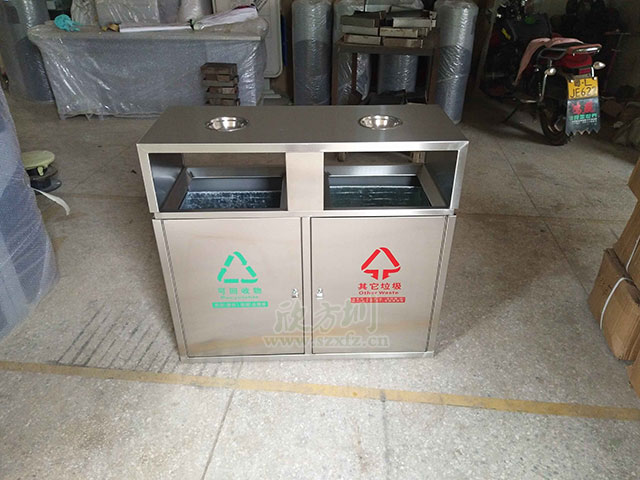 不銹鋼垃圾桶也屬于環(huán)保垃圾桶嗎?